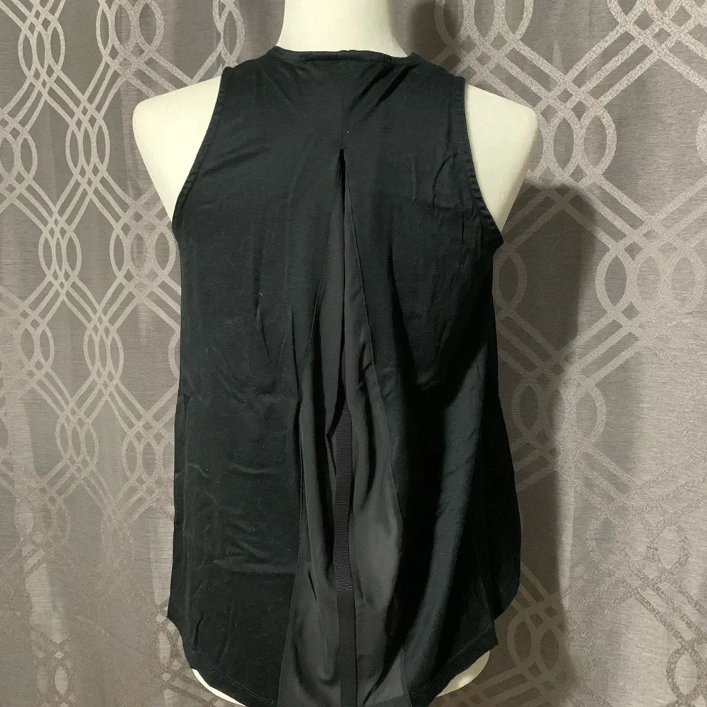 Nike women sport top